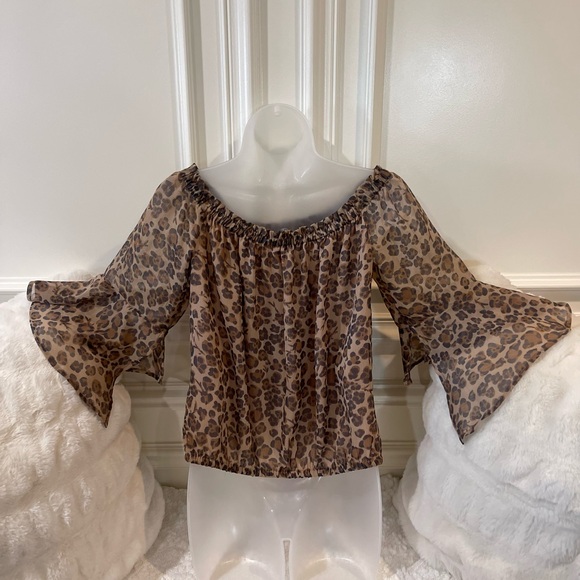 Express Leopard print top Medium - Picture 4 of 4